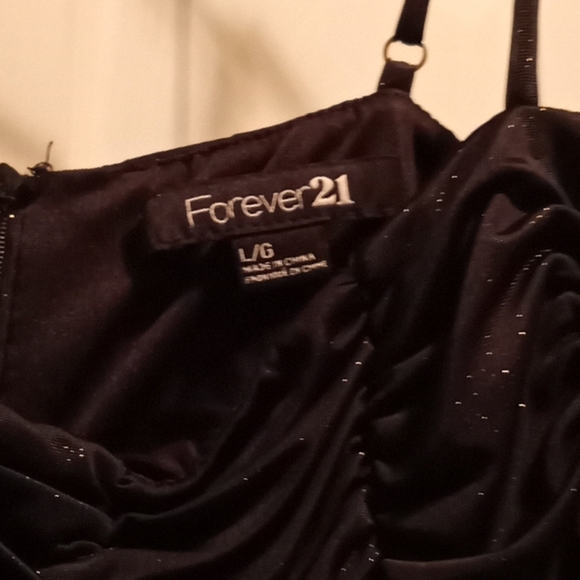 Ruched cami dress with gold glitter - Picture 3 of 6